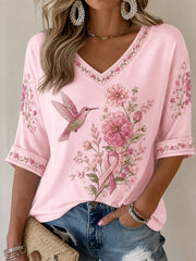 Damen-T-Shirt in Pink mit Blumen- und Kolibri-Print, Brustkrebsbewusstseins-Unterstützung, halbe Ärmel, V-Ausschnitt