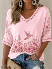Damen-T-Shirt in Pink mit Blumen- und Kolibri-Print, Brustkrebsbewusstseins-Unterstützung, halbe Ärmel, V-Ausschnitt