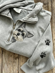 Damen-Sweatshirt mit aufgedrucktem Schnauzer und Pfotenabdrücken sowie durchgehendem Reißverschluss