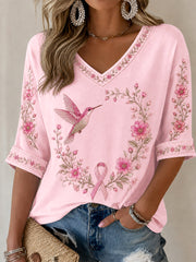 Damen-T-Shirt in Pink mit Blumen- und Kolibri-Print, Brustkrebsbewusstseins-Unterstützung, halbe Ärmel, V-Ausschnitt