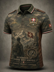 Herren-Poloshirt mit kurzen Ärmeln und militärstilischem Print