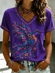 Damen T-Shirt mit V-Ausschnitt und lila Flora Kunst bedruckt