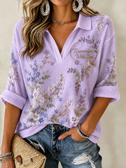 Frauen-T-Shirt mit dem Alzheimer-Motto „Erinnere dich mit Liebe“ und floralem Print – lässiger Style