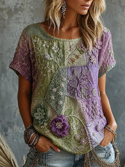 Damen-Vintage-Linien-T-Shirt in Violett mit Blumen-Patchwork-Print und kurzen Ärmeln