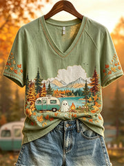 Damen-Halloween-Geister-Motiv mit Wohnmobil und Herbstlandschaft – Kurzarm-T-Shirt