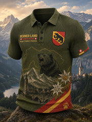 Herren-Poloshirt mit städtischem Grafik-Design, kurzärmelig und aus Waffelstrick