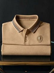 Retro-Poloshirt im Business-Stil mit kunstvollem Print
