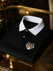 Retro-Poloshirt im Business-Stil mit kunstvollem Print