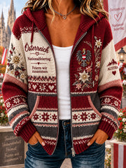 Gestrickter Hoodie mit Aufdruck zur Feier des Nationalfeiertags der Frauen